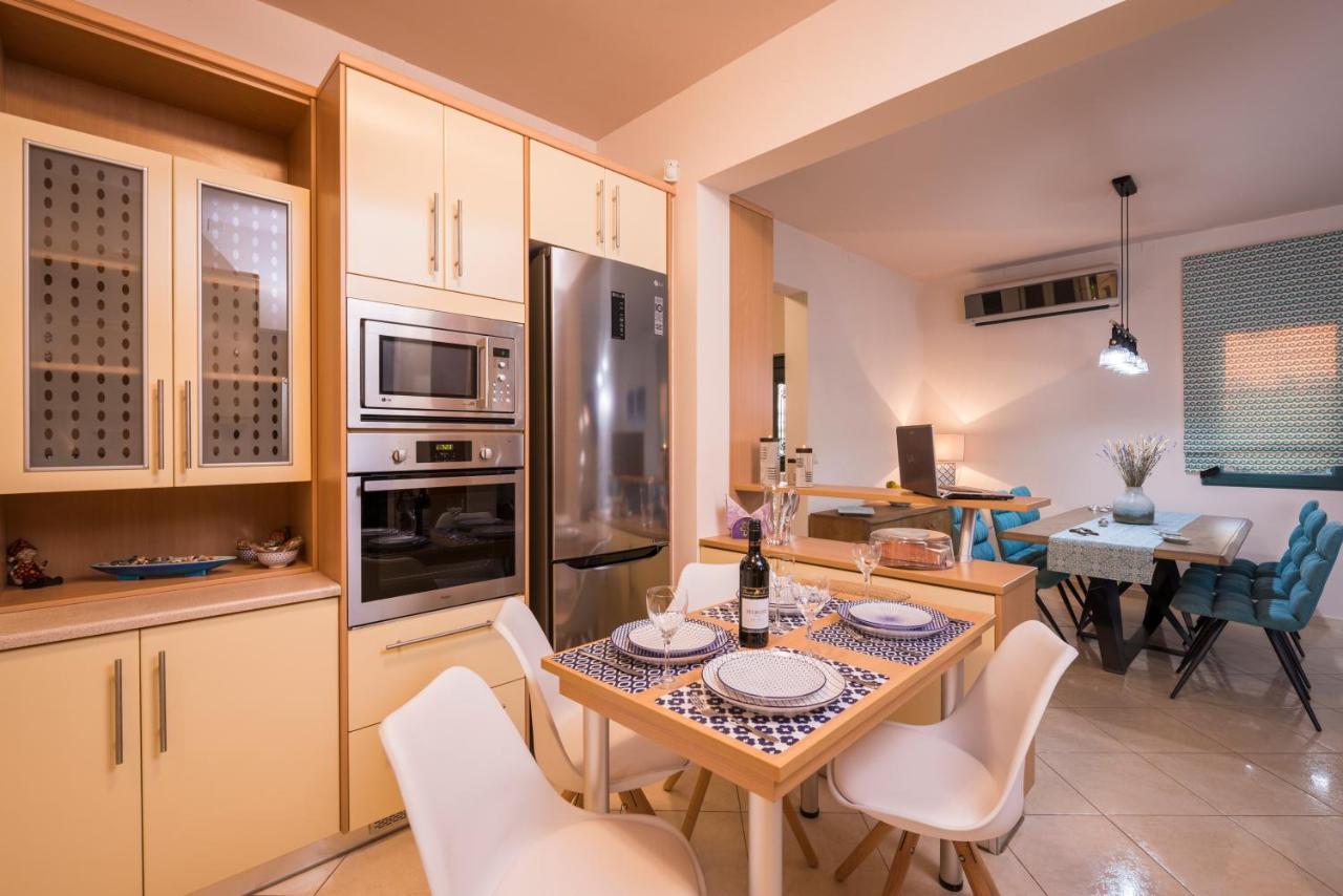 Antonia Blue Villa Mourniai Exterior photo